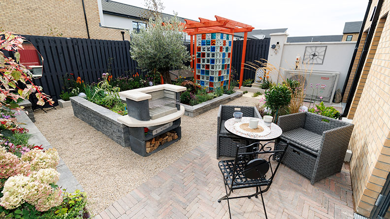 Slider right Image 0